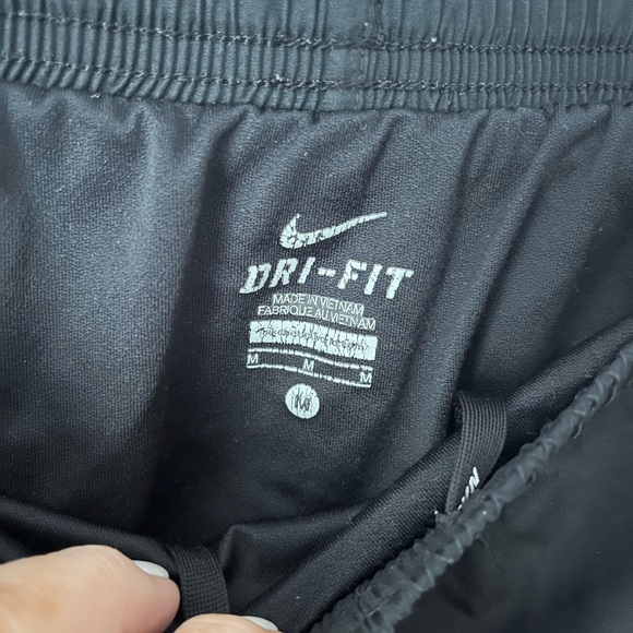 Nike Running Shorts - Picture 4 of 6